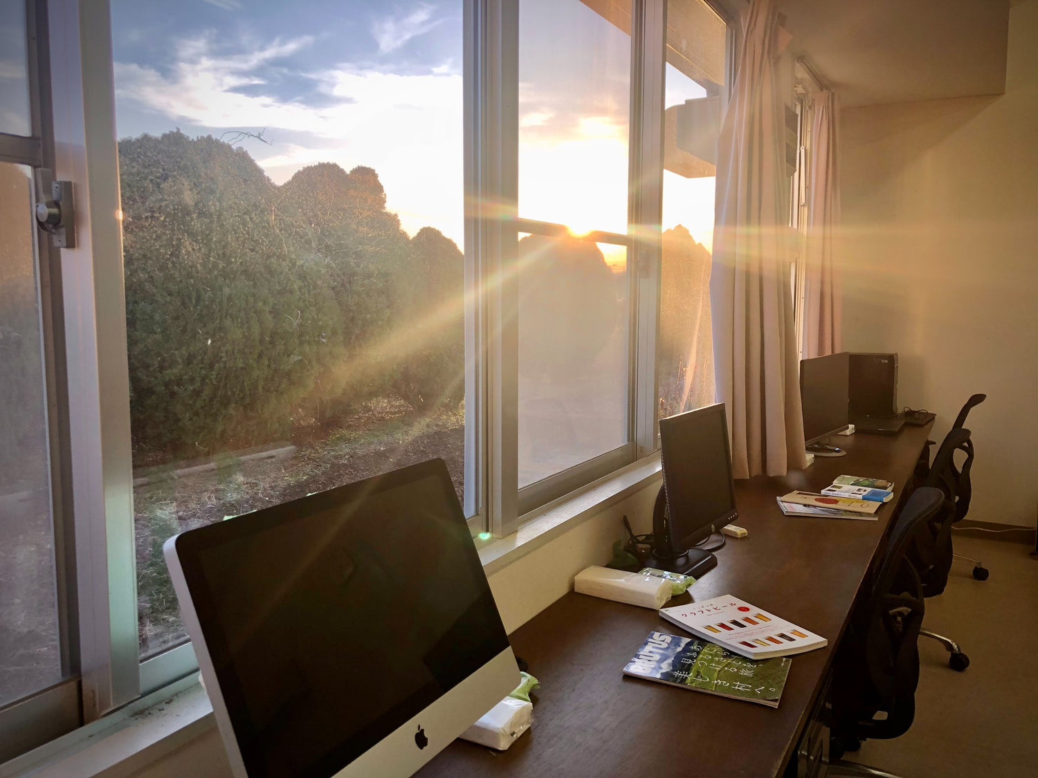 MISHO Station コーヒーメーカーとマルシェコーナー